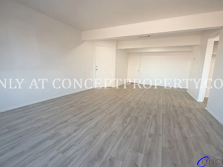 132 E 2nd Ave — Photo 36