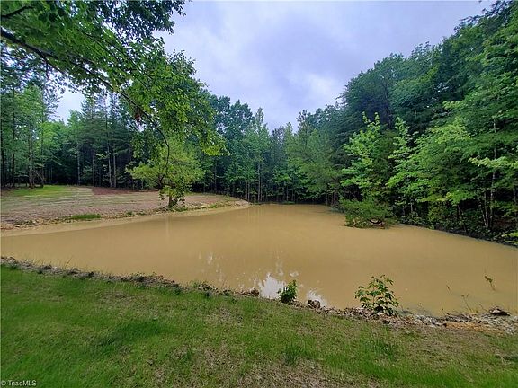 3rd image of 4 Molita Ln
