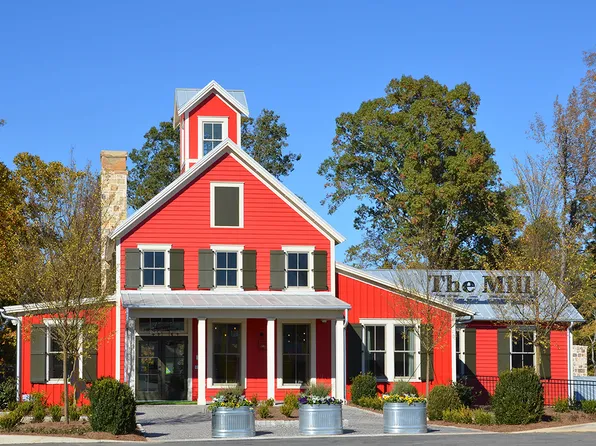 Swallowtail Flats Apartments