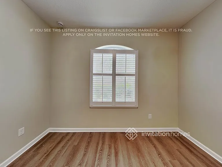236 Tadcaster Ct — Photo 12