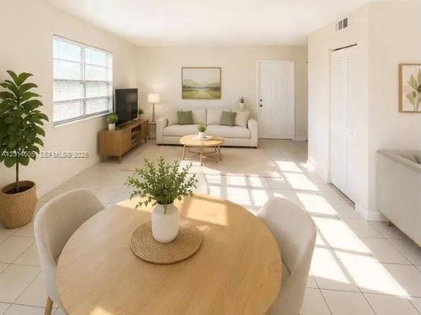 651 NW 42nd Ct, Pompano Beach, FL