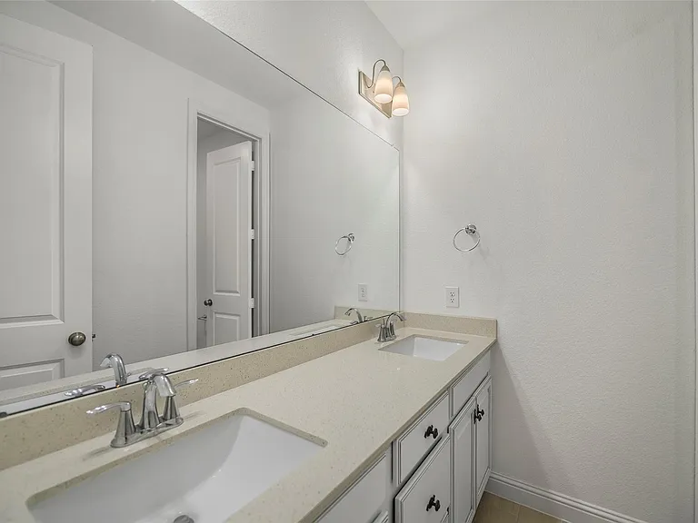 23540 Red Juniper Ln — Photo 18