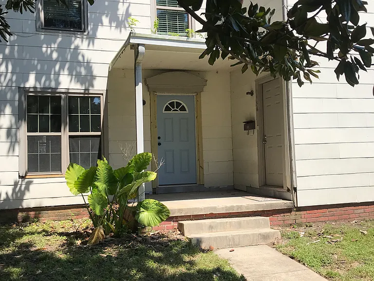 1054 Rittiner Dr — Photo 1