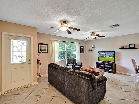 4th image of 1295 NW 87th Avenue