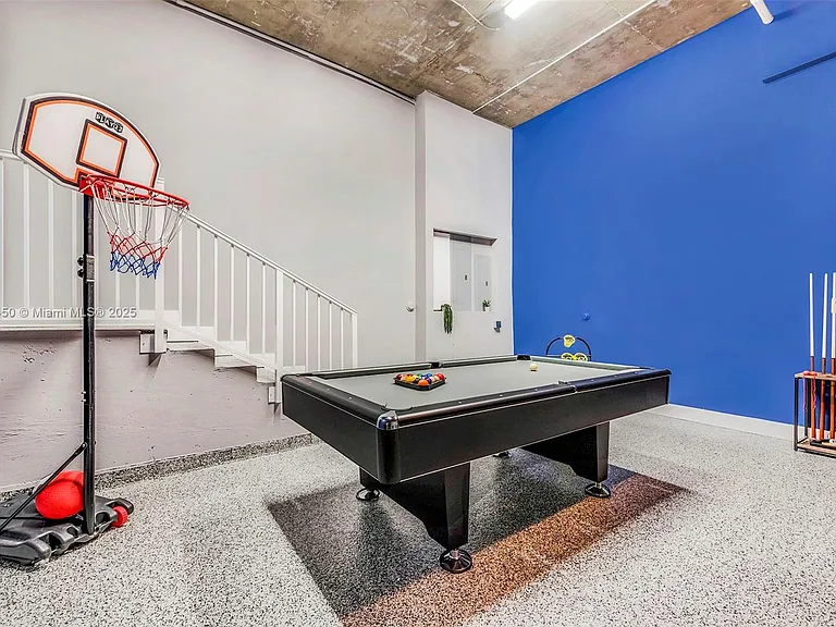 850 Washington St — Photo 10