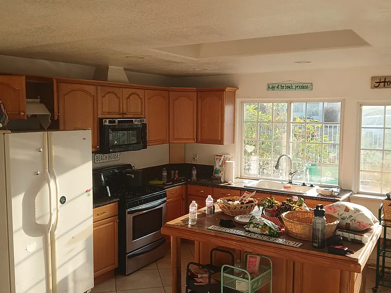 7893 Port Royale Dr — Photo 1