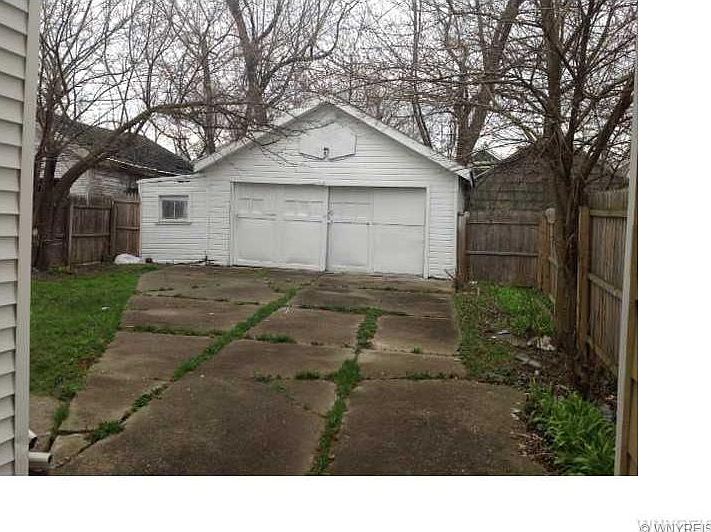2nd image of 679 Norfolk Ave