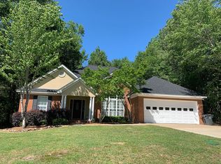 671 Shadow Wood Dr, Smiths Station, AL 36877