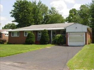 103 Tolbert Dr, North Syracuse, NY 13212
