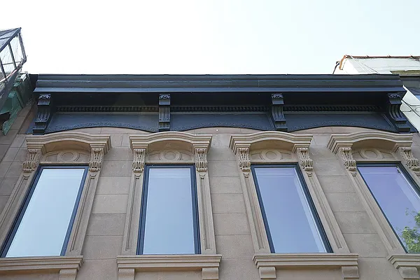 Rented by Solace SMC Inc | media 32