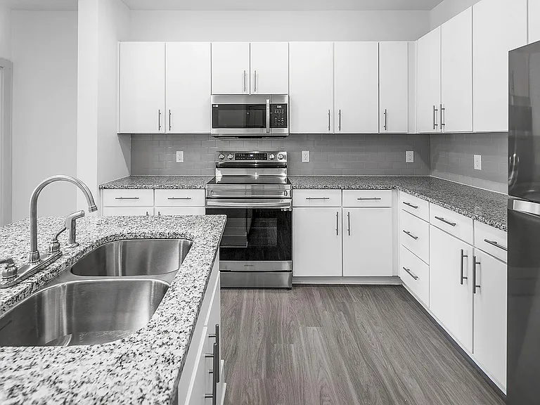 The Vandy Apartments — Photo 25