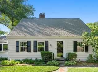 392 Wellesley Ave, Wellesley, MA 02481
