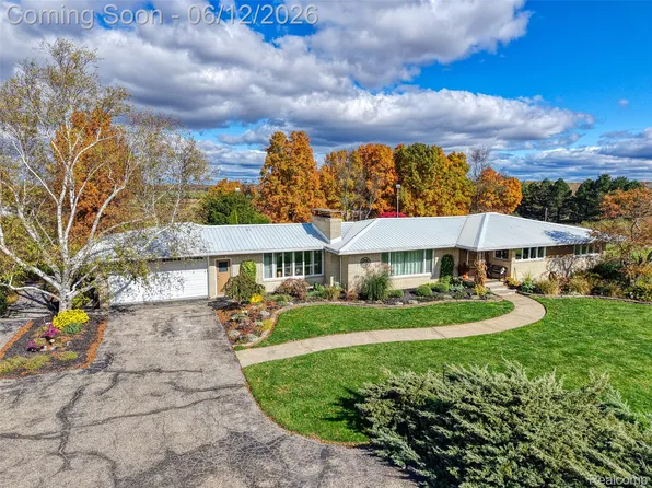 18999 Weller Rd, Gregory, MI 48137