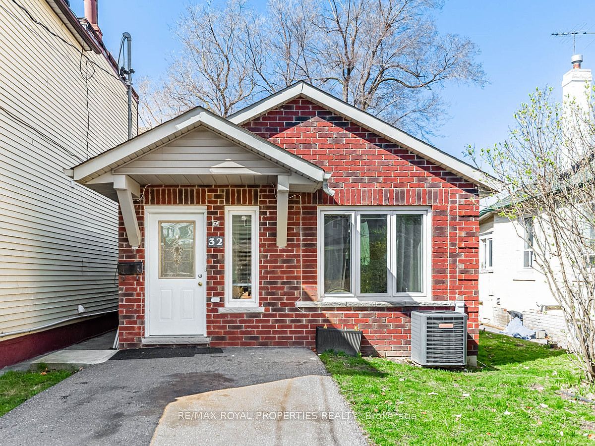 32 Saint Dunstan Dr, Toronto, ON M1L 2V3 | MLS #E9033163 | Zillow