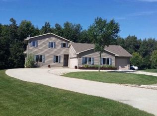3819 Schmidt Rd, De Pere, WI 54115