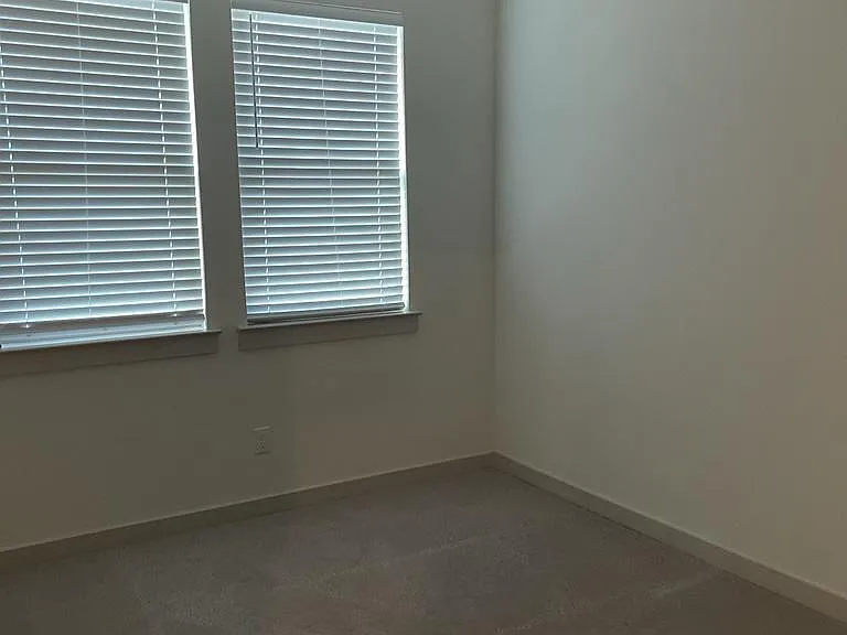1349 Madison Ave — Photo 12