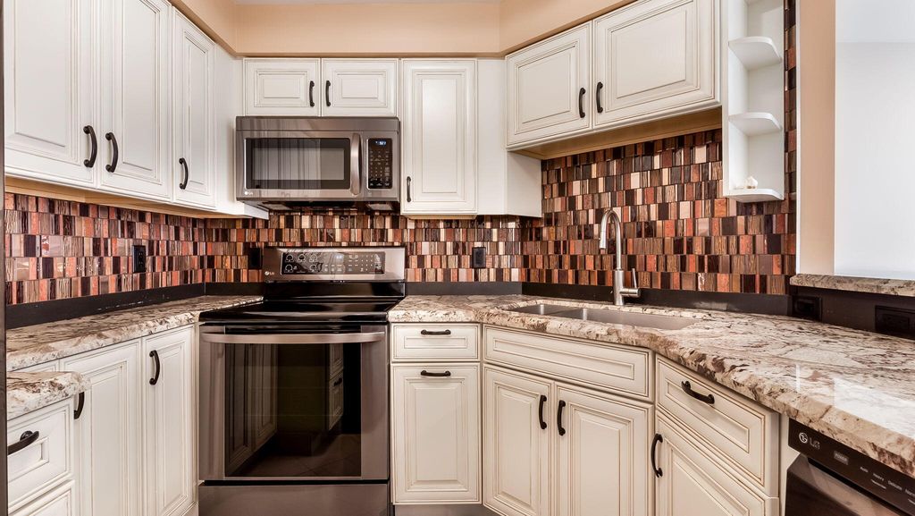 133 N Pompano Beach Boulevard #204, photo 2