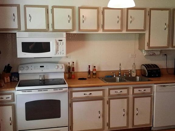2nd image of 2451 Opal Ct