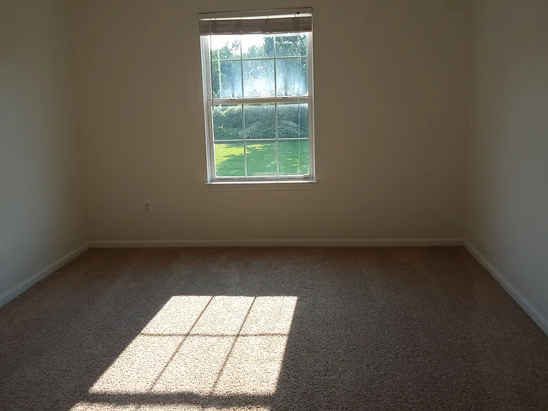 17203 Higdon Dr — Photo 14