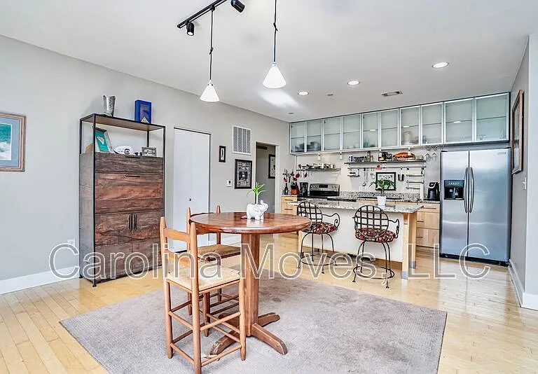204 E Park Ave #1102 — Photo 4