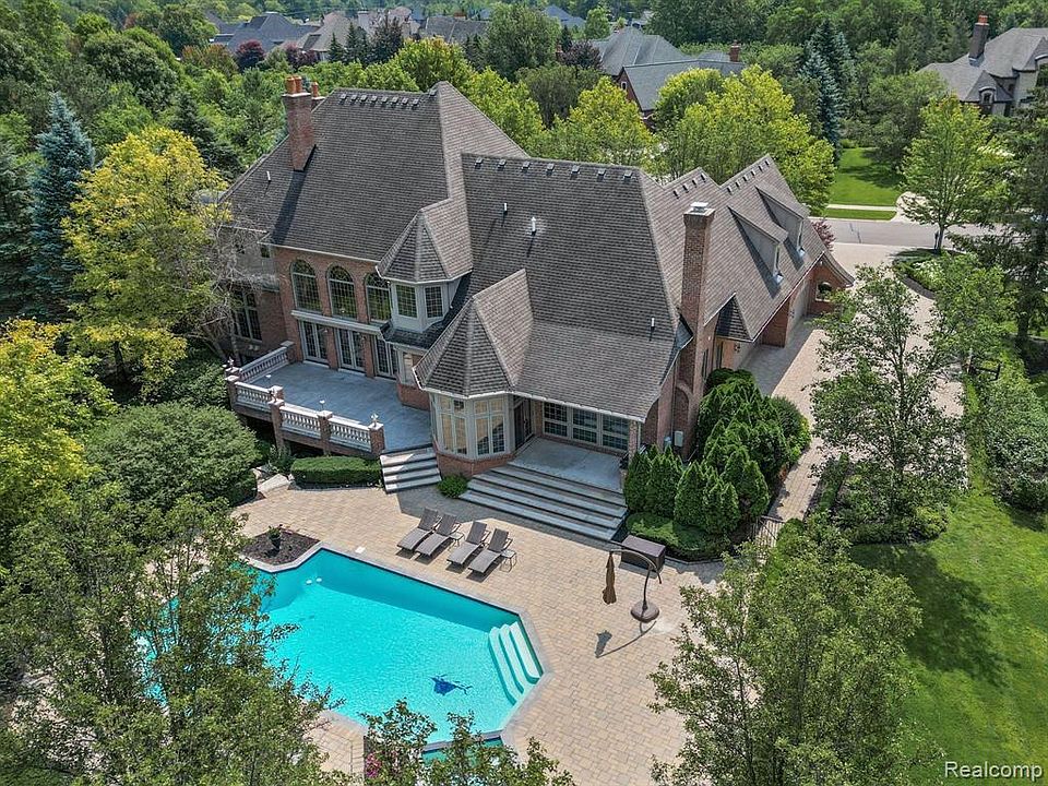 47800 Bellagio Dr, Northville, MI 48167 MLS 20230054193 Zillow