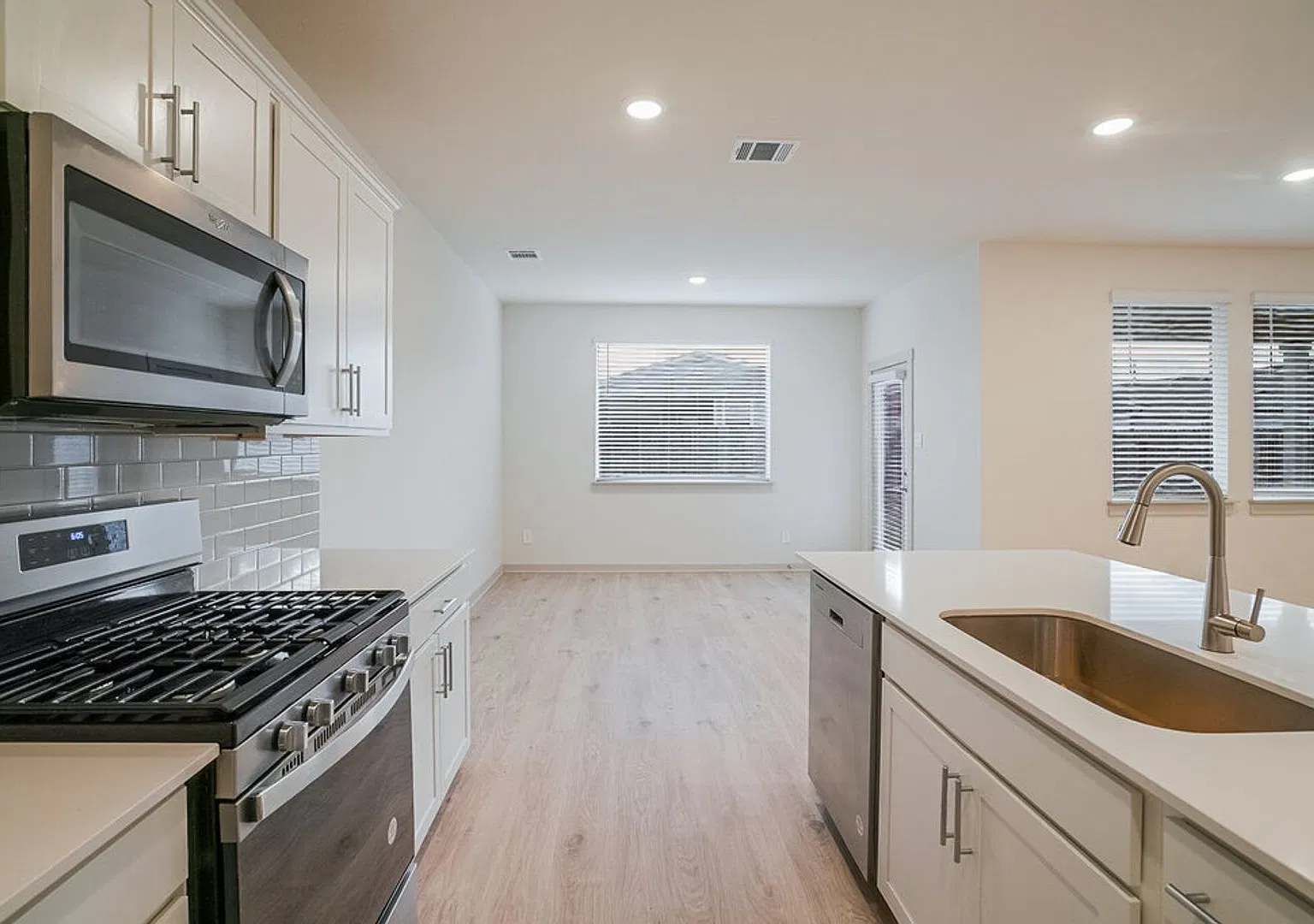 109 New Haven St, San Marcos, TX 78666 — Photo 3