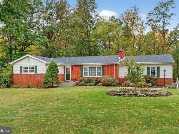 14 Iron Bridge Rd, Chesterfield, NJ 08515