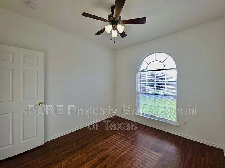 3007 Zachary Ln — Photo 16
