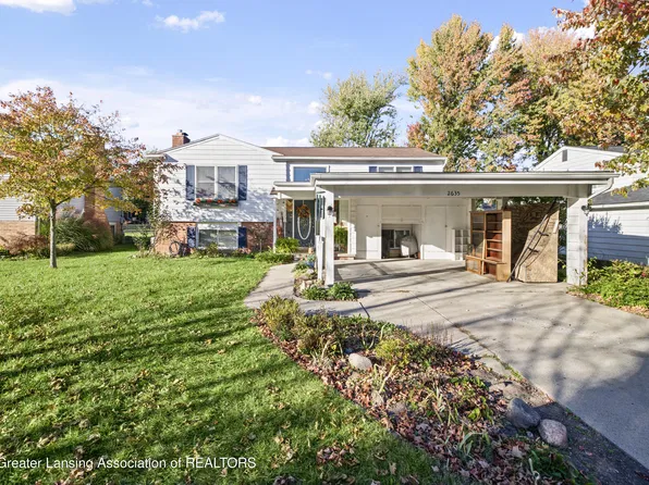 2635 Groesbeck Ave, Lansing, MI 48912