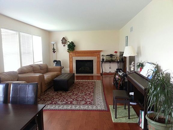 3rd image of 16459 Kingsbrook Dr