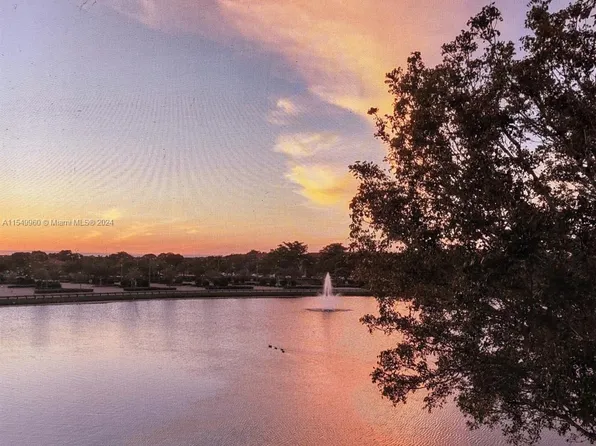 13101 SW 11th Ct APT 303B, Pembroke Pines, FL 33027