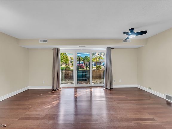3rd image of 9660 Cove Dr Unit F13