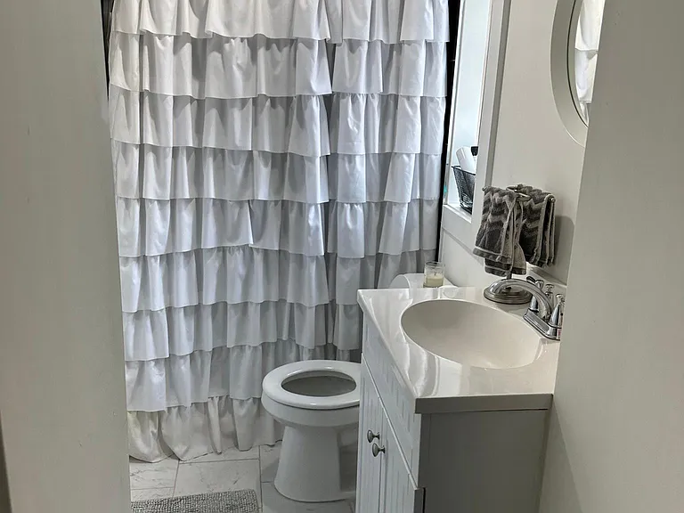 522 Spruce St #3F — Photo 12