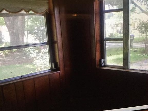 5th image of 352 Lake Annie Dr