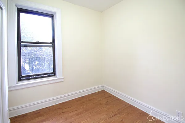 Rented by City Connections Realty | media 9