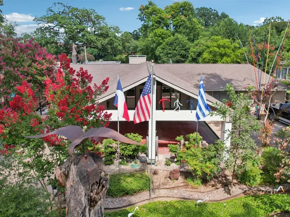 1652 Sylvan Ave, Dallas, TX 75208