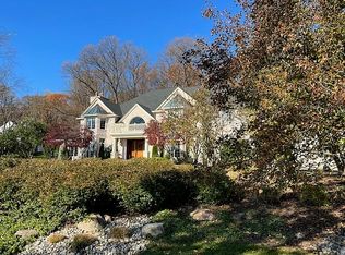 9 Whispering Meadow Dr, Morristown, NJ 07960