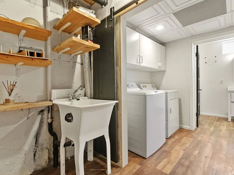 654 S Bryant St — Photo 13
