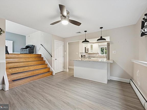 5th image of 1439 Green St