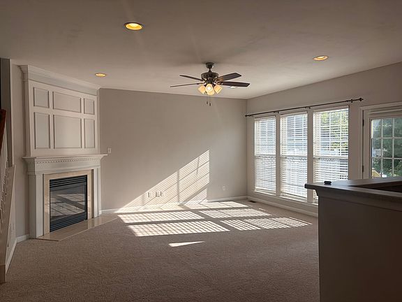 3rd image of 1108 Harding Dr