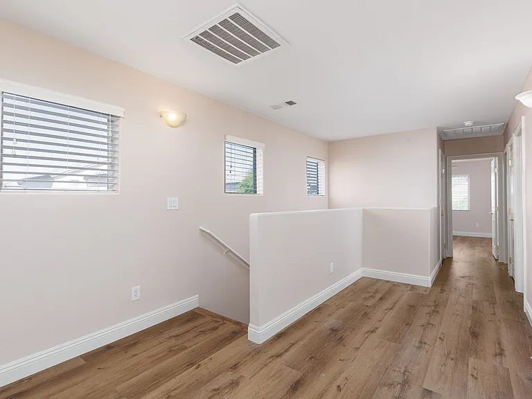 5163 Tunnel Falls Dr — Photo 18