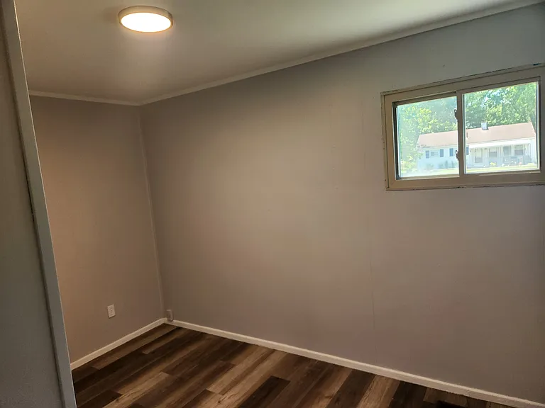 4332 Riverside Dr — Photo 14
