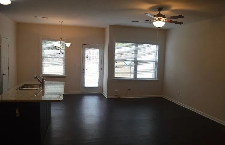 3285 Garden Glade Ln — Photo 8