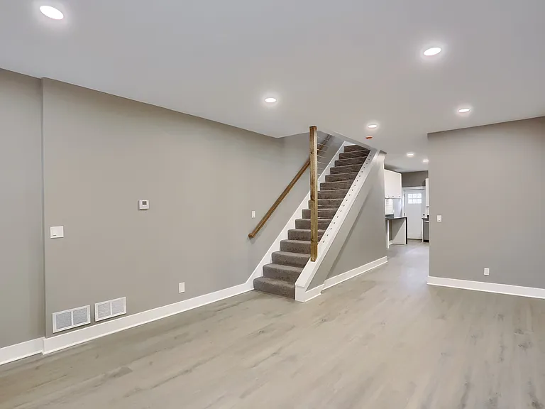 5619 Hays St — Photo 9