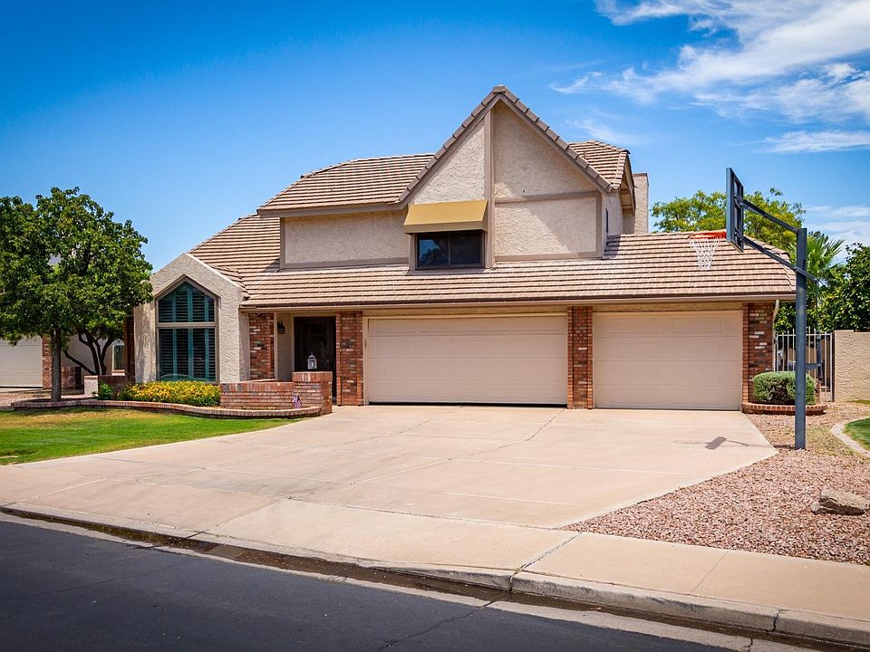 1st image of 2609 S Salida Del Sol