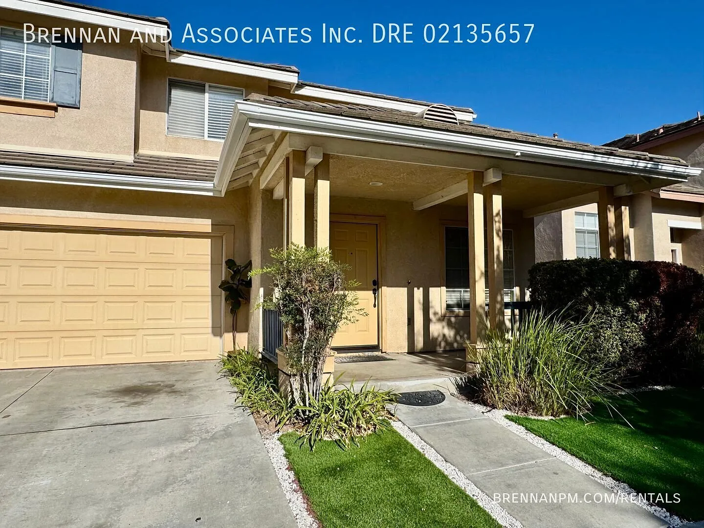 5 bed, 2.5 bath, 2099 sqft, $4,595 — Photo 3