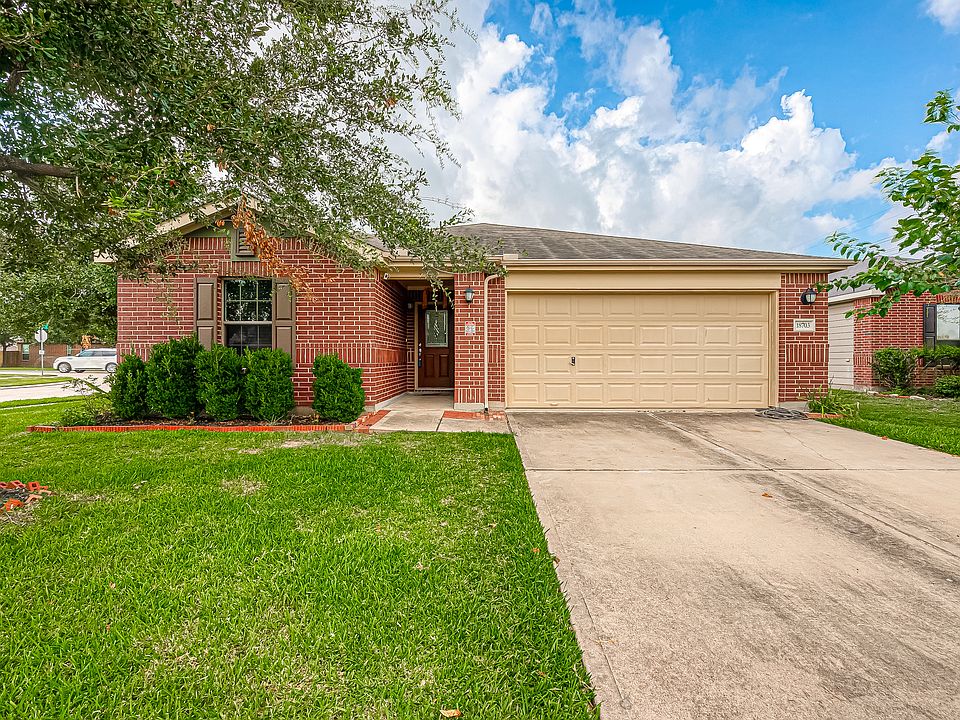 1st image of 18703 Cinnamon Ash Ct