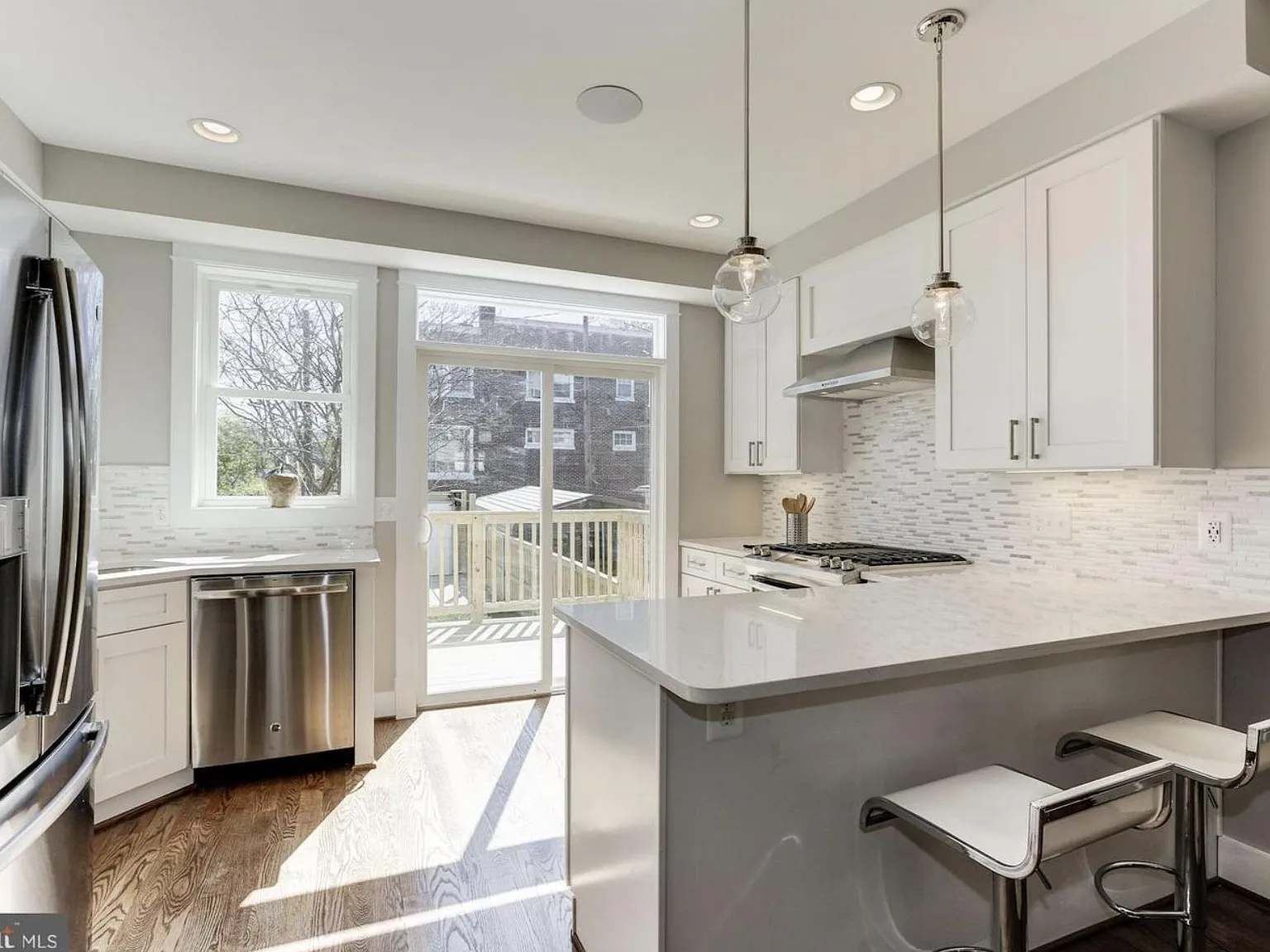 5207 5th St NW — Photo 3