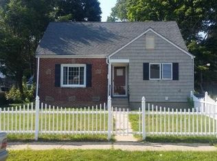 606 Ruth St, Bridgeport, CT 06606