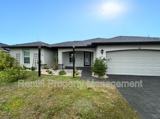 910 NW 8th Ter, Cape Coral, FL 33993